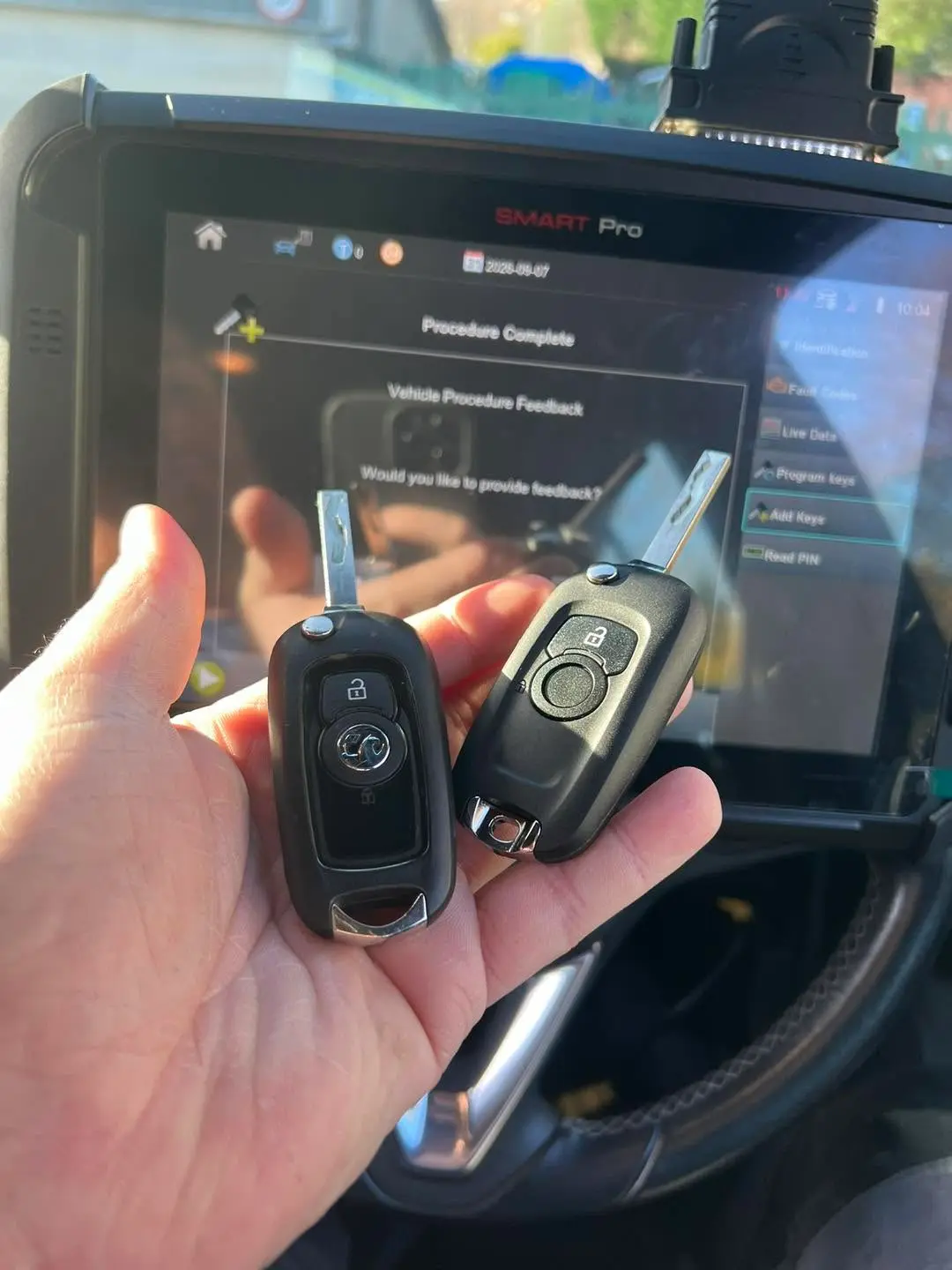 Vehicle key coding and programming by Mr Keys